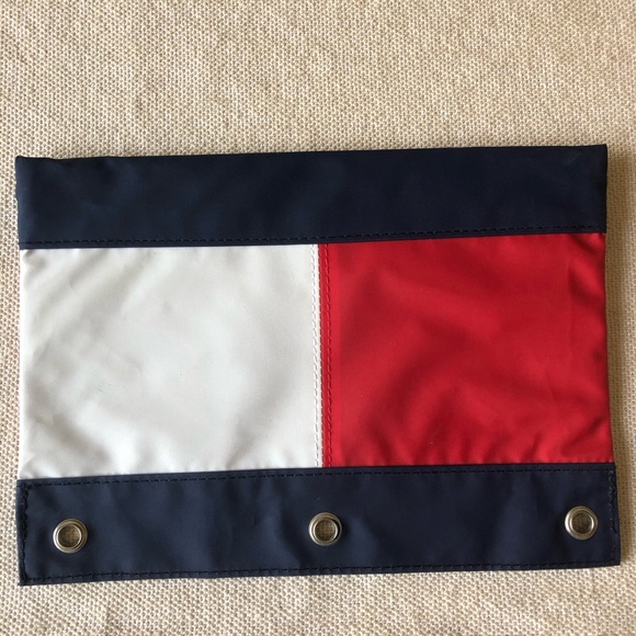 Tommy Hilfiger pencilcase - Picture 2 of 3